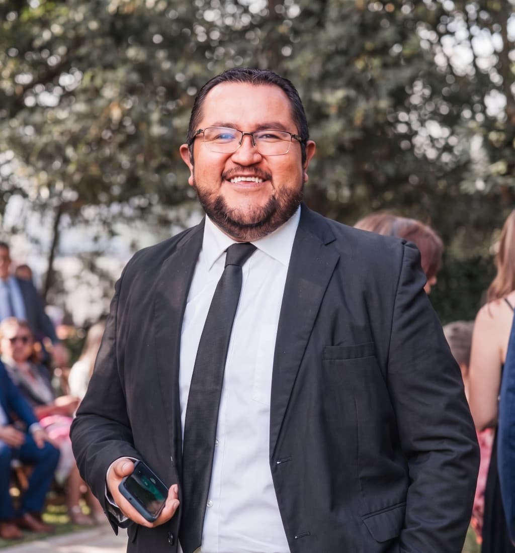 Esteban Olivares – Psicólogo Cristiano
